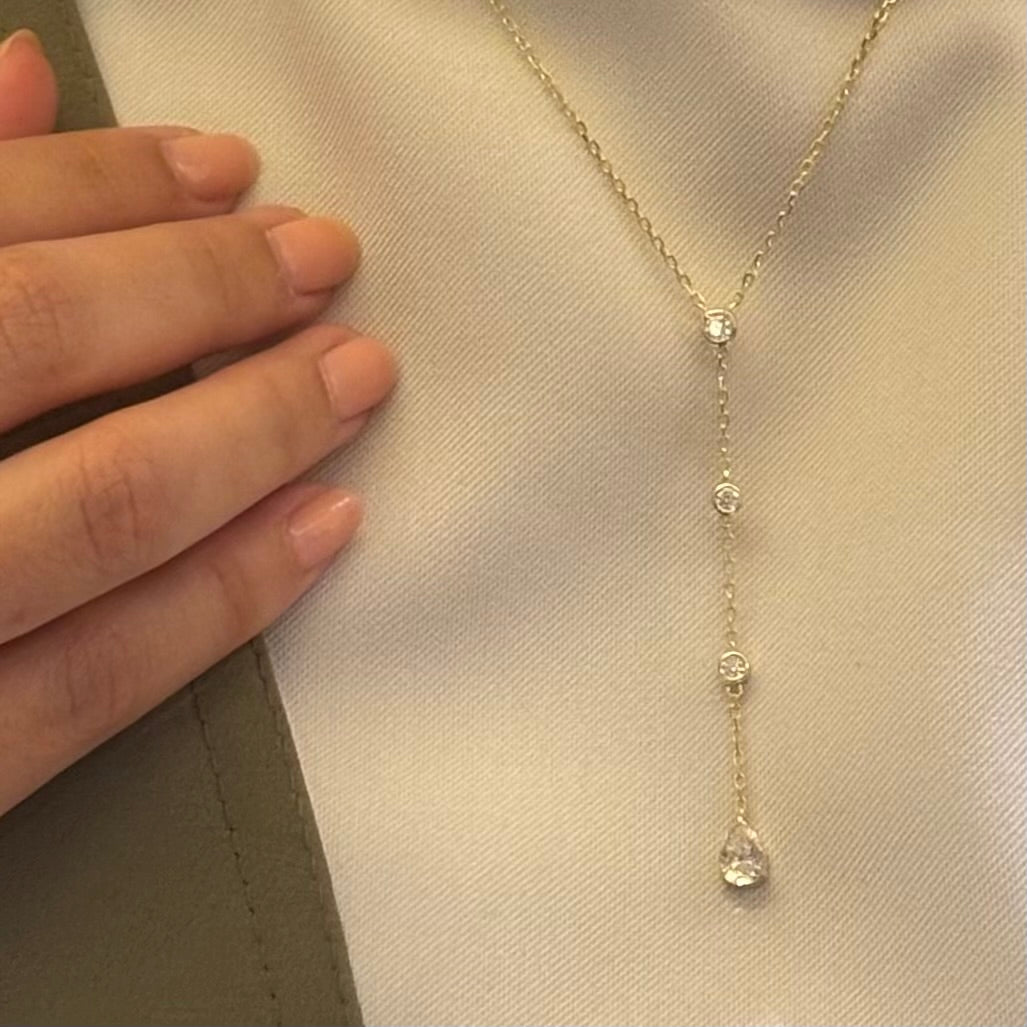 Drop Necklace in Moissanite