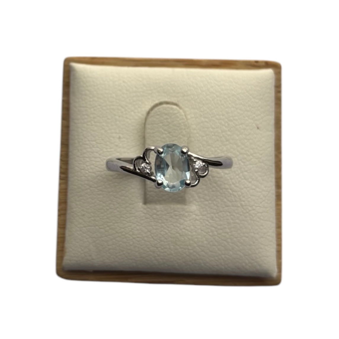 Blue topaz ring (free size)